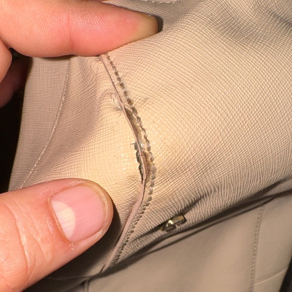 Tory Burch Beige Leather Tote - Picture 9 of 15